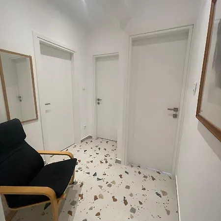 Apartment Pagrati Flat 7 *
